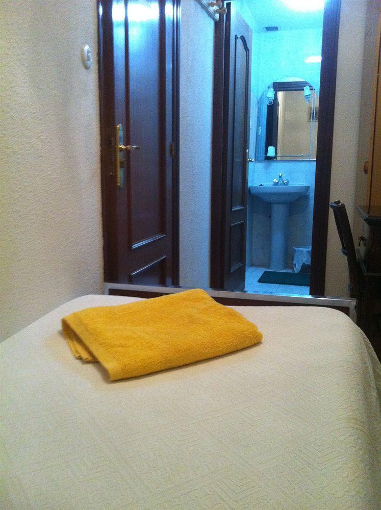 Hostal Murcia Madrid Kültér fotó