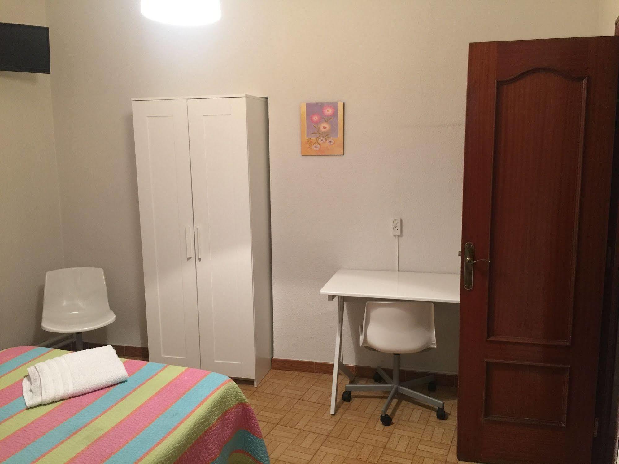 Hostal Murcia Madrid Kültér fotó