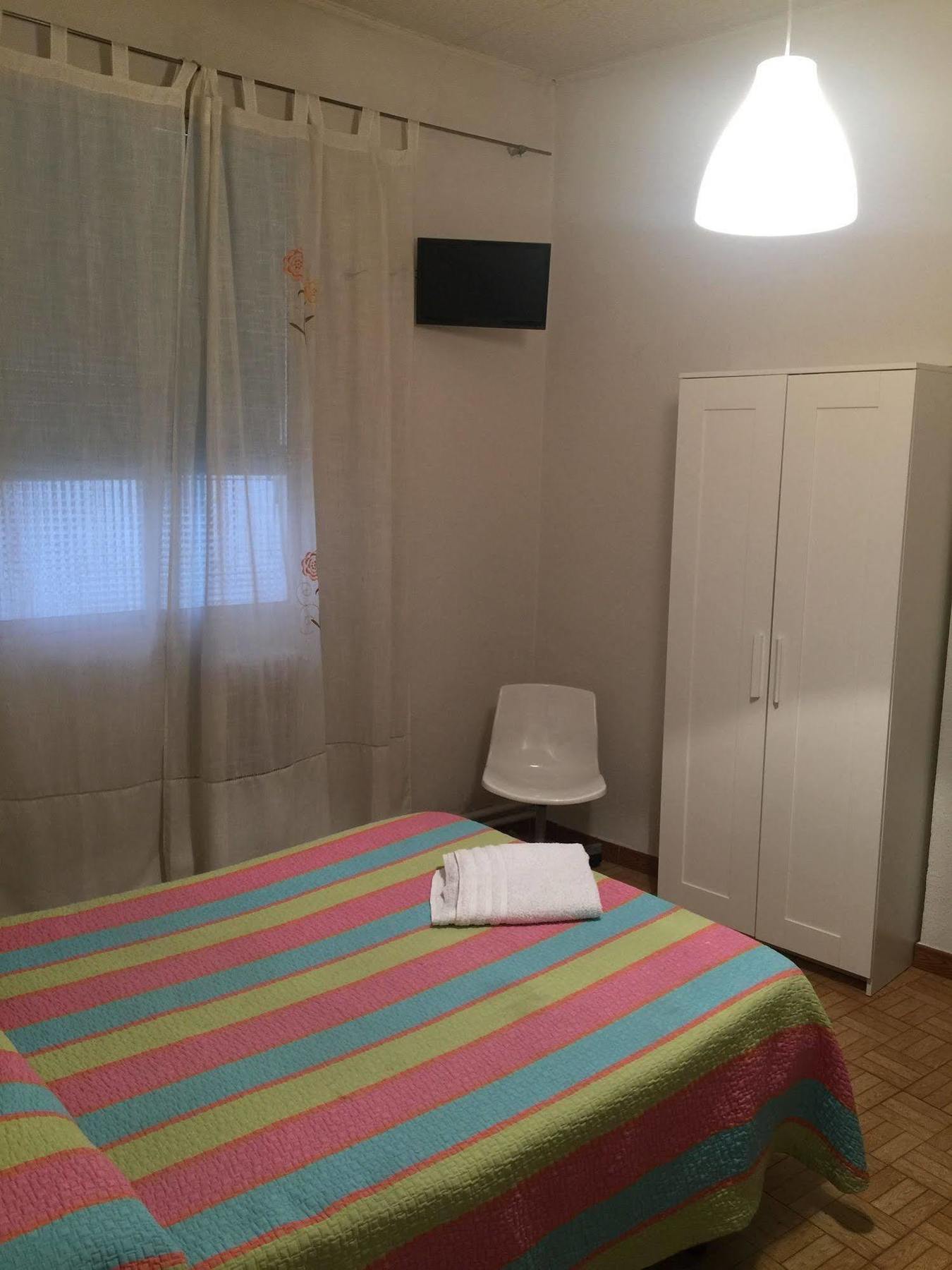 Hostal Murcia Madrid Kültér fotó