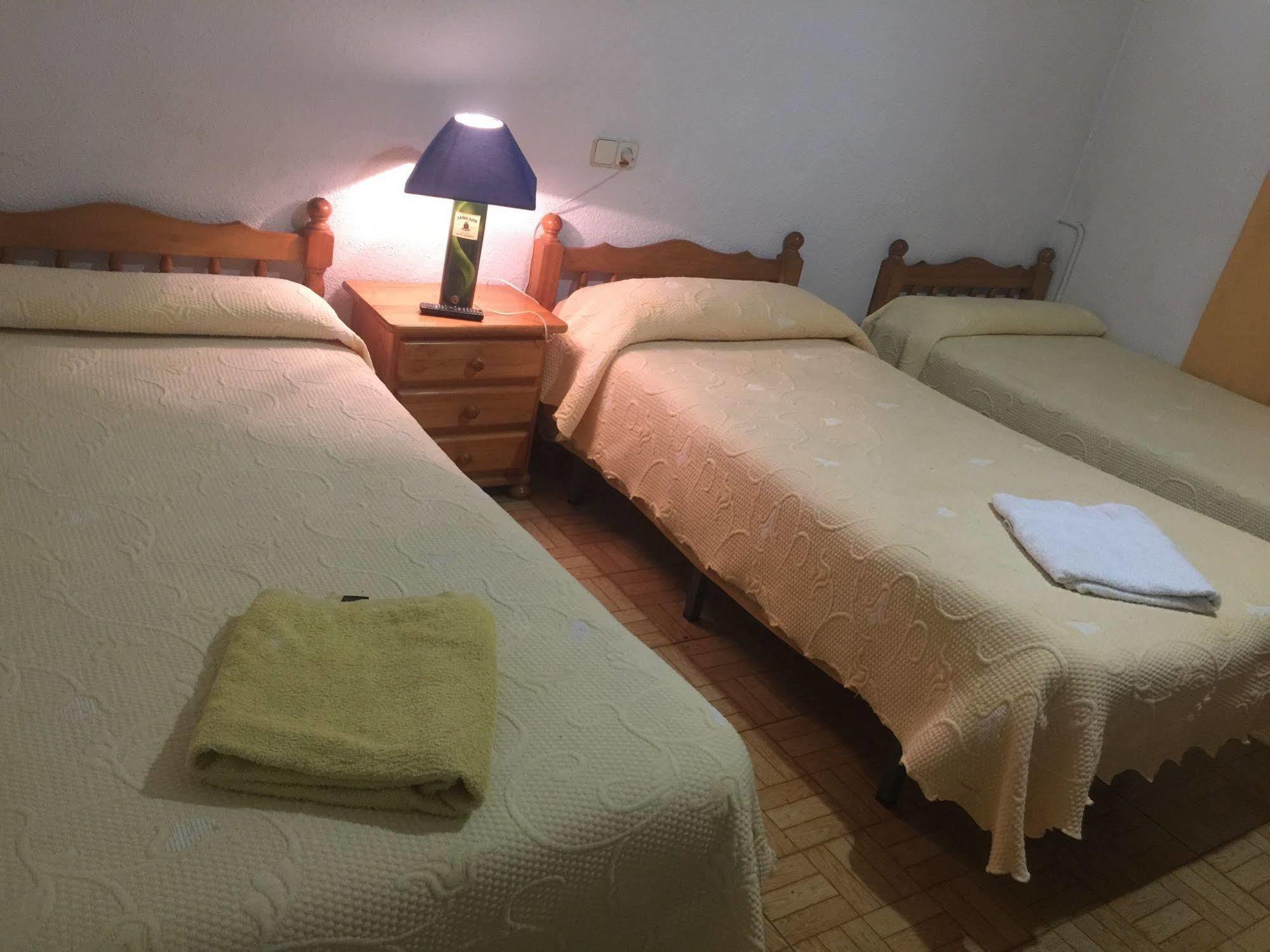 Hostal Murcia Madrid Kültér fotó